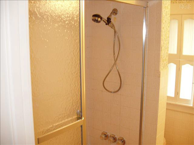 636 Laplaisance Road Monroe, MI 48161 - Photo 7 of 8 20009534-6.JPG