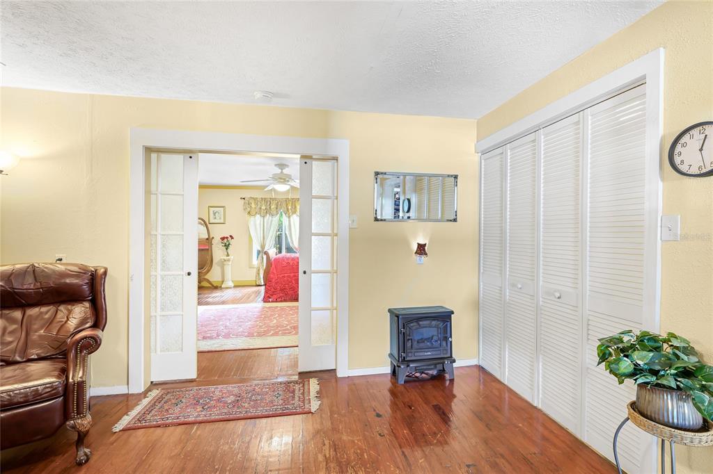 4030 Worcester Road Sarasota, FL 34231 - Photo 18 of 35 Gallery Image 18