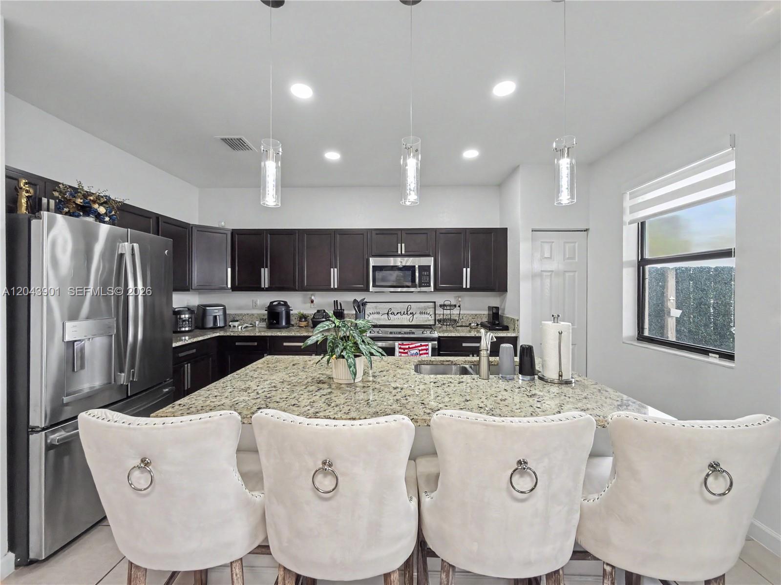 11611 Southwest 253rd Street Homestead, FL 33032 - Photo 11 of 40