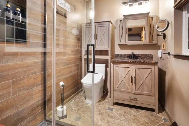 $484,900 | N171W20275 Highland Road, Jackson, WI 53037