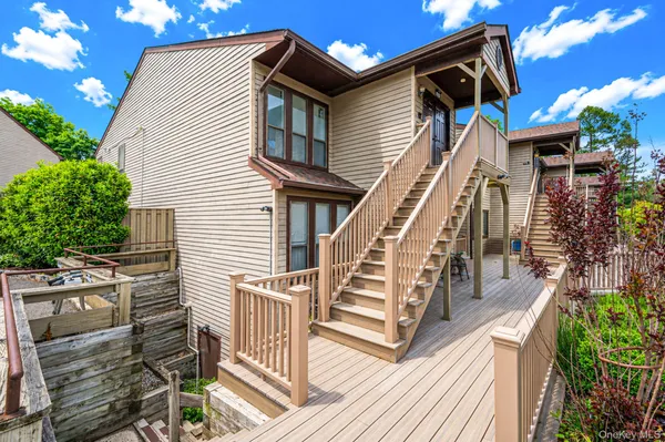 $800,000 | 19 The Circle, Unit 19, Glen Head, NY 11545