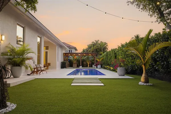 $2,599,000 | 9717 Southwest 94th Terrace, Miami, FL 33176