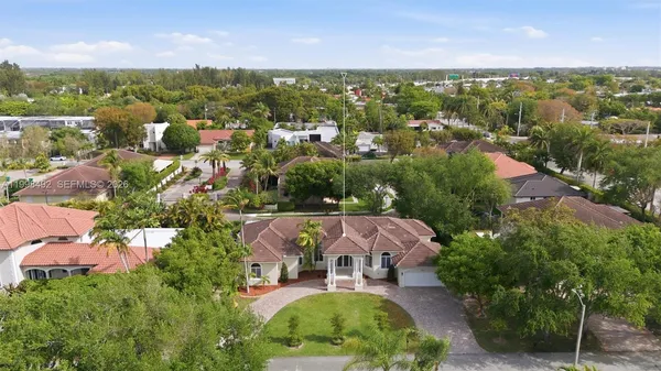 $2,599,000 | 9717 Southwest 94th Terrace, Miami, FL 33176