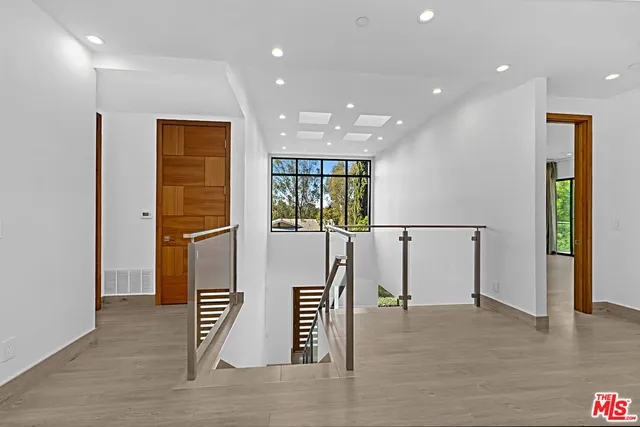 $16,000 | 11200 Dona Lola Drive, Studio City, CA 91604