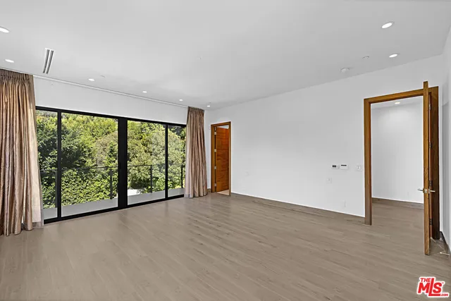 $16,000 | 11200 Dona Lola Drive, Studio City, CA 91604