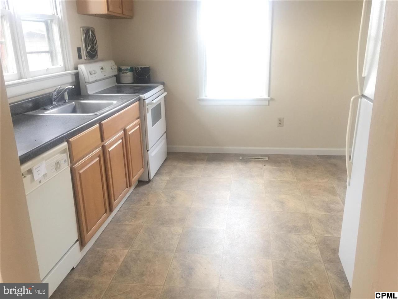 1916 Spring Road Carlisle, PA 17013 - Photo 4 of 17 Gallery Image 4