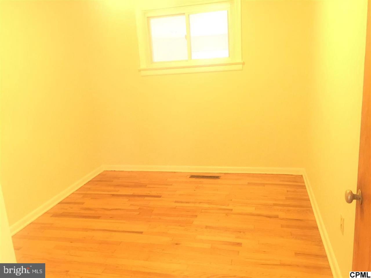 1916 Spring Road Carlisle, PA 17013 - Photo 8 of 17 Gallery Image 8