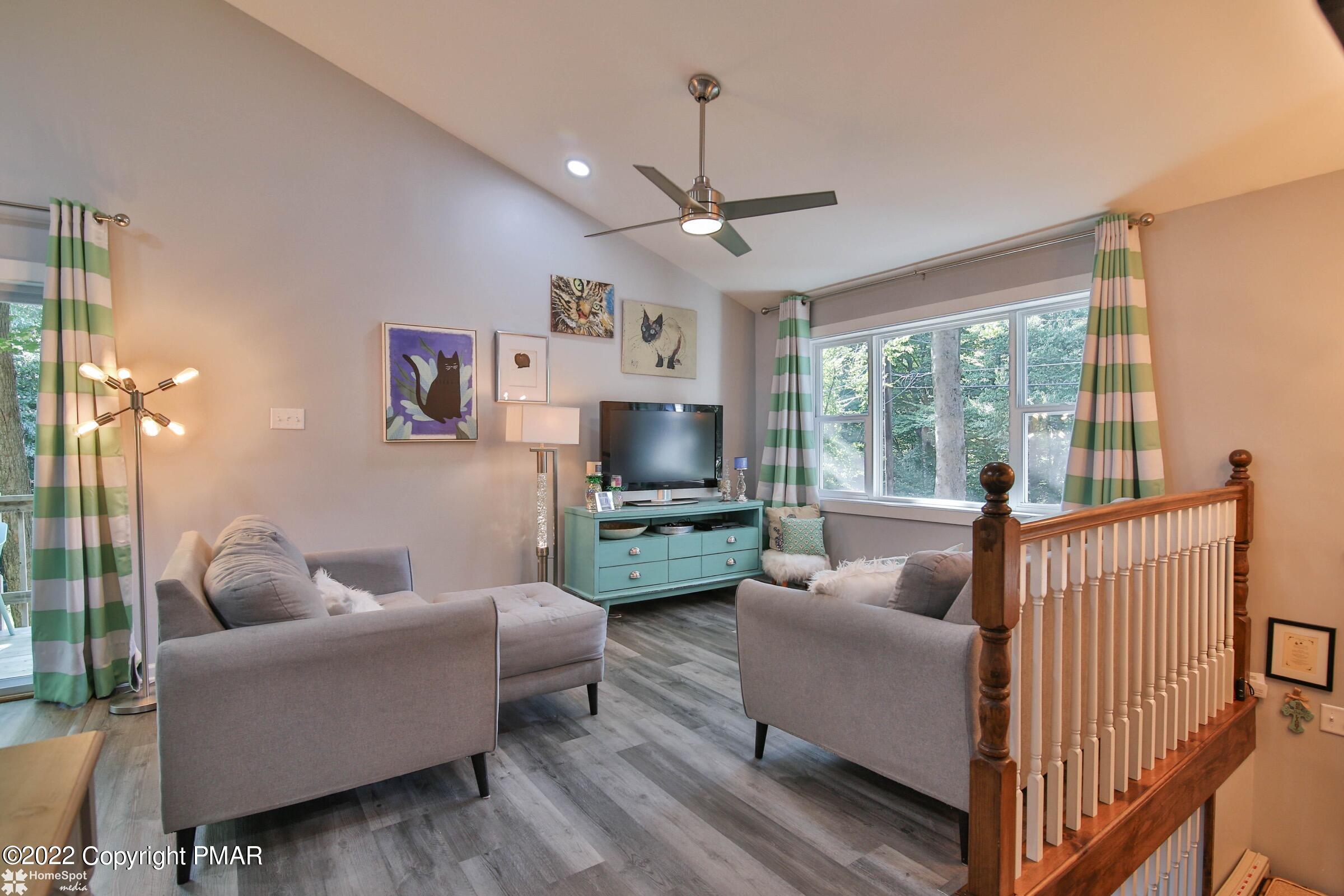 9326 Fairmount Way Tobyhanna, PA 18466 - Photo 3 of 19 HSM (7 of 52)