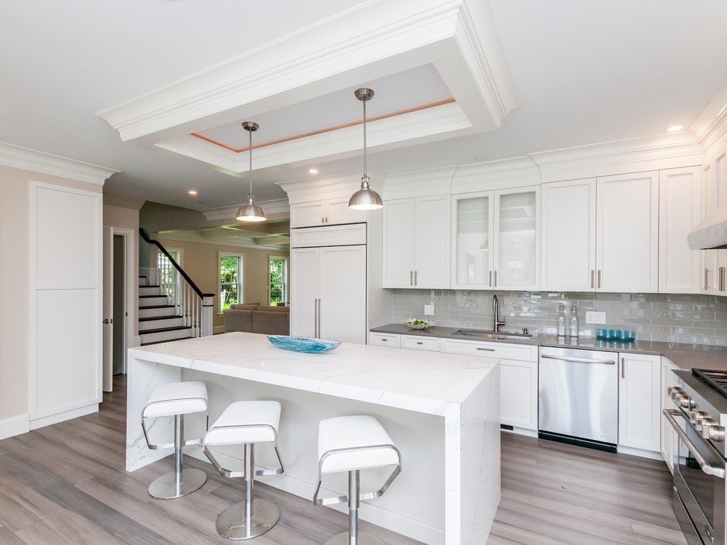 22 Hagen Road Newton, MA 02459 - Photo 4 of 29