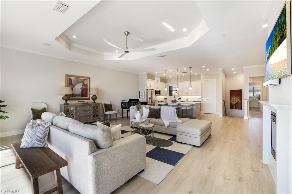 15336 Lucerna Street, Unit 203 Naples, FL 34114 - Photo 11 of 31