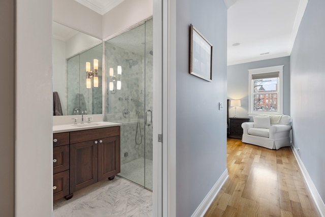 1419 West Byron Street, Unit 2 Chicago, IL 60613 - Photo 15 of 22
