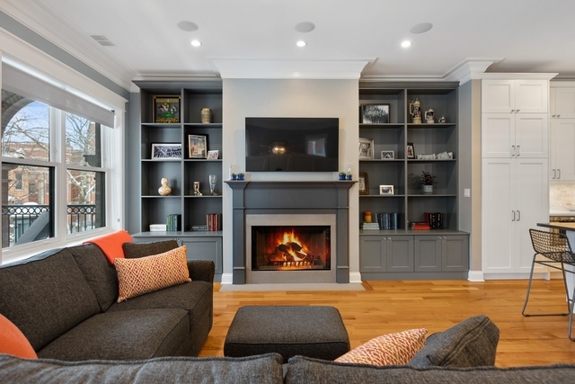 1419 West Byron Street, Unit 2 Chicago, IL 60613 - Photo 3 of 22