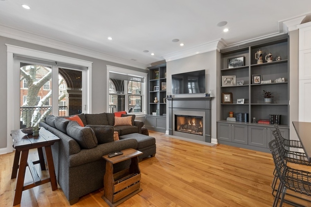 1419 West Byron Street, Unit 2 Chicago, IL 60613 - Photo 4 of 22