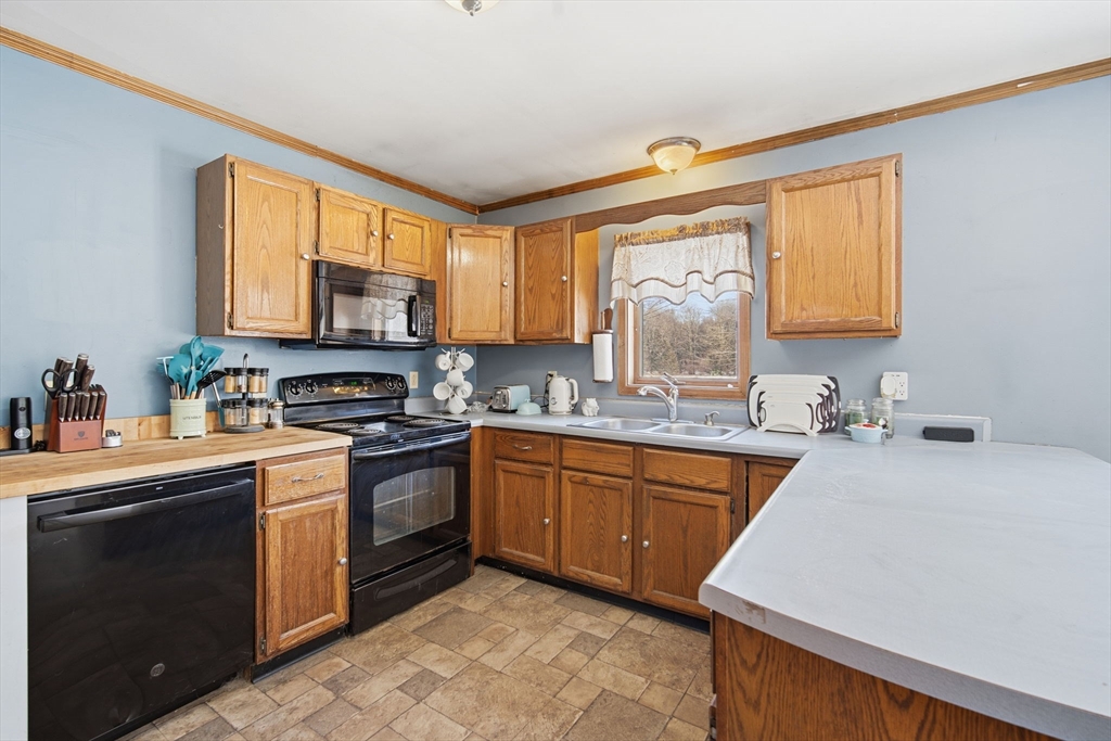 38 South Plain Road Sunderland, MA 01375 - Photo 6 of 42