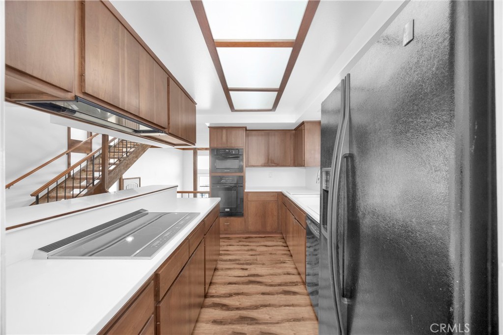 57 Surfside Avenue Surfside, CA 90743 - Photo 21 of 39 a view of entryway