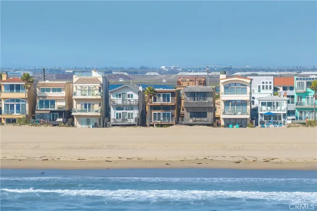 $3,050,000 | 57 Surfside Avenue, Surfside, CA 90743