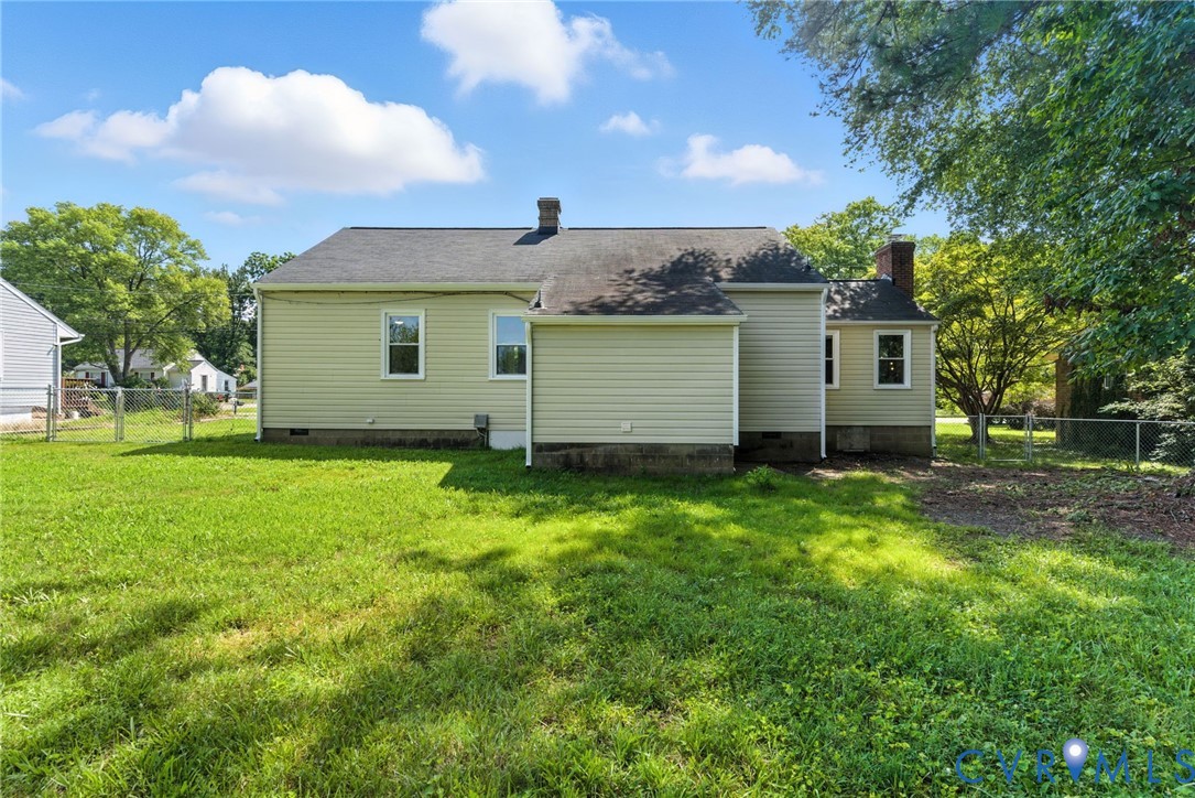 4825 Kinloch Lane Henrico, VA 23231 - Photo 25 of 28 front view of house with a yard