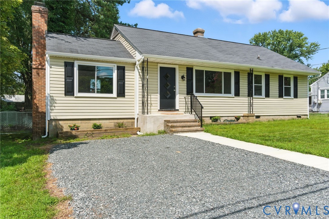 4825 Kinloch Lane Henrico, VA 23231 - Photo 28 of 28 a front view of house with yard