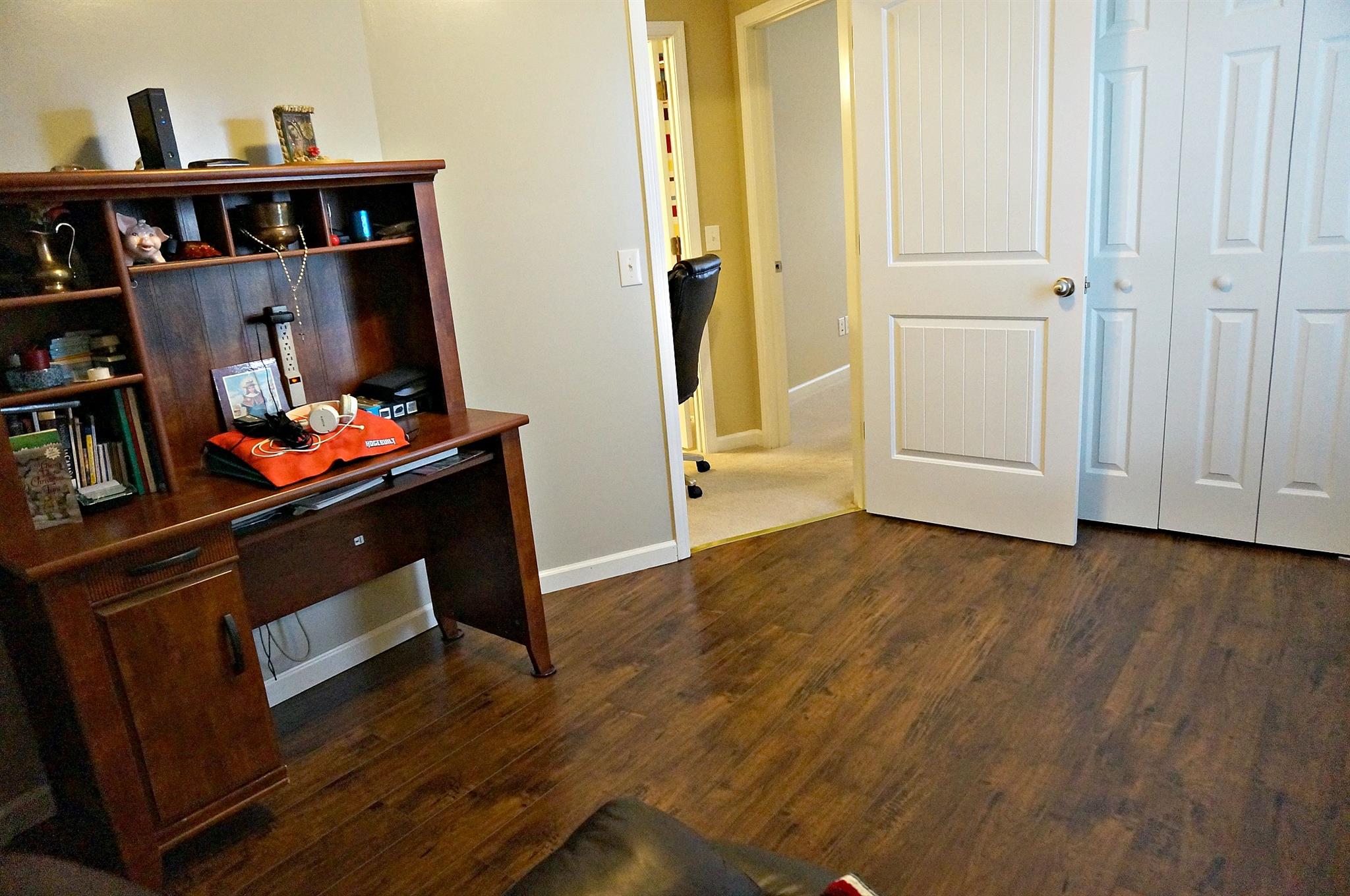 128 Filly Lane Springfield, TN 37172 - Photo 18 of 23 a view of room with furniture and wooden floor