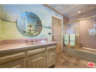 3943 Archdale Road Encino, CA 91436 - Photo 27 of 32 Gallery Image 27