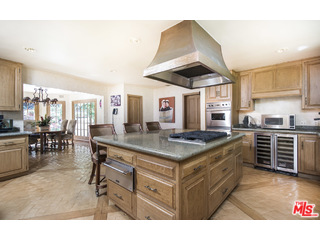 3943 Archdale Road Encino, CA 91436 - Photo 5 of 32 Gallery Image 5