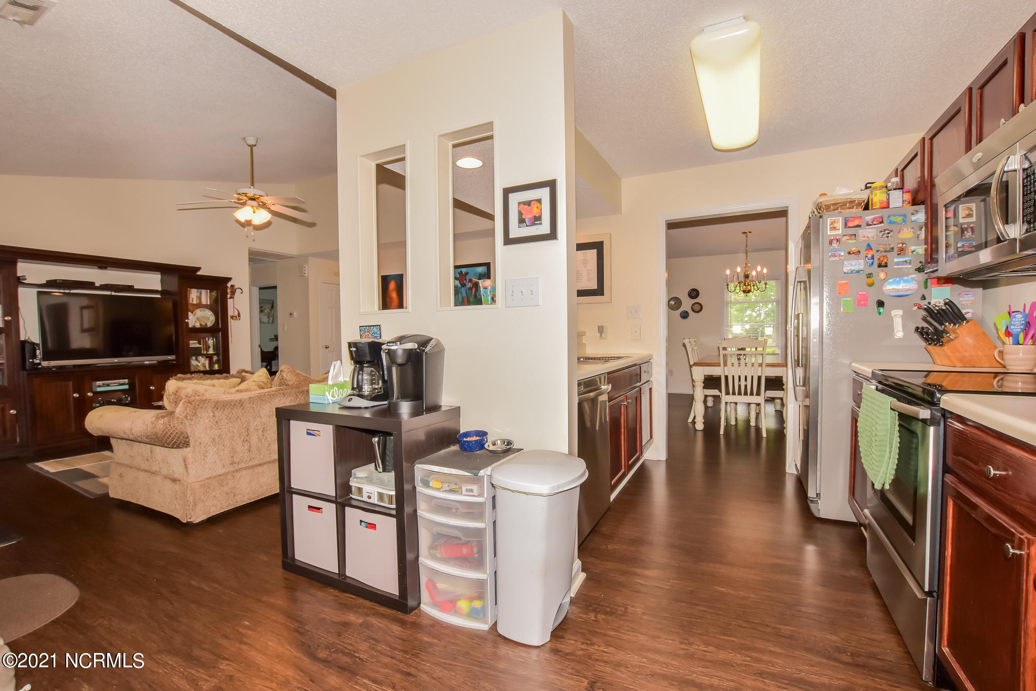 528 Raintree Road Jacksonville, NC 28540 - Photo 5 of 23 5