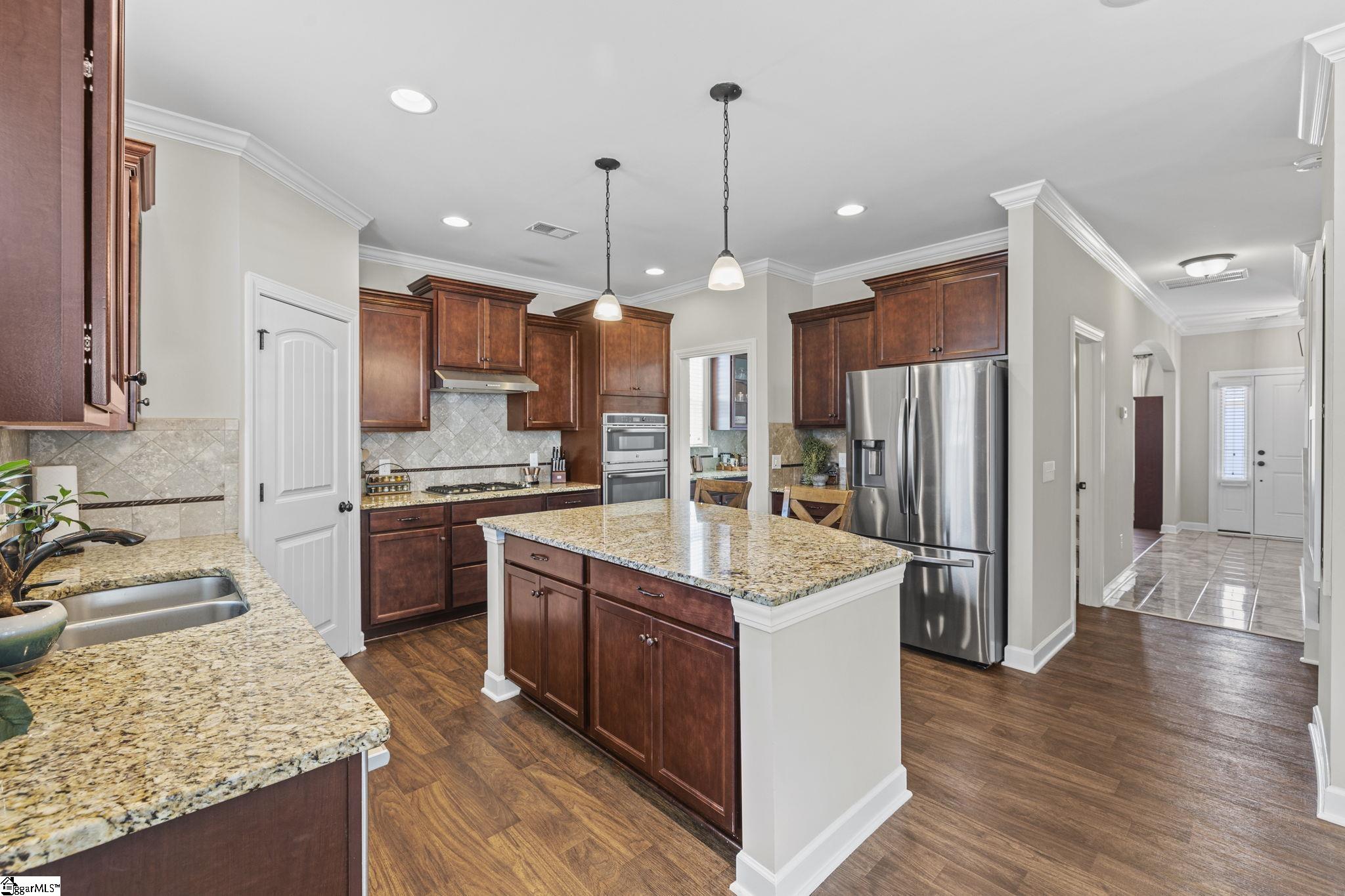 500 Red Ledge Court Greer, SC 29650 - Photo 9 of 36