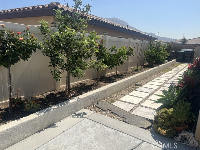 7561 Baerss Road Riverside, CA 92507 - Photo 22 of 24 SIDE YARD