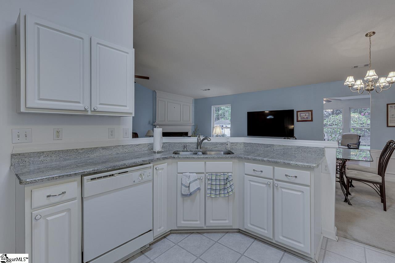 3 Redriff Way Simpsonville, SC 29680 - Photo 10 of 32 Gallery Image 10