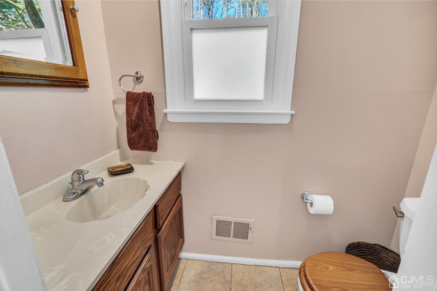 7 Glover Road Milltown, NJ 08850 - Photo 18 of 46 Gallery Image 18