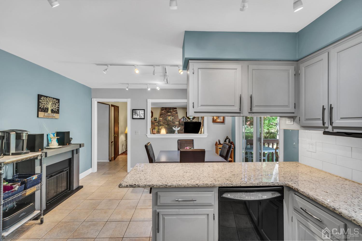 7 Glover Road Milltown, NJ 08850 - Photo 10 of 46 Gallery Image 10