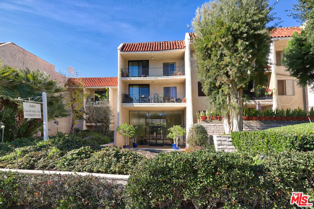 1401 Valley View Road, Unit 427 Glendale, CA 91202 - Photo 1 of 47