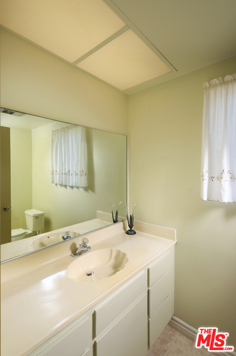 1401 Valley View Road, Unit 427 Glendale, CA 91202 - Photo 19 of 47