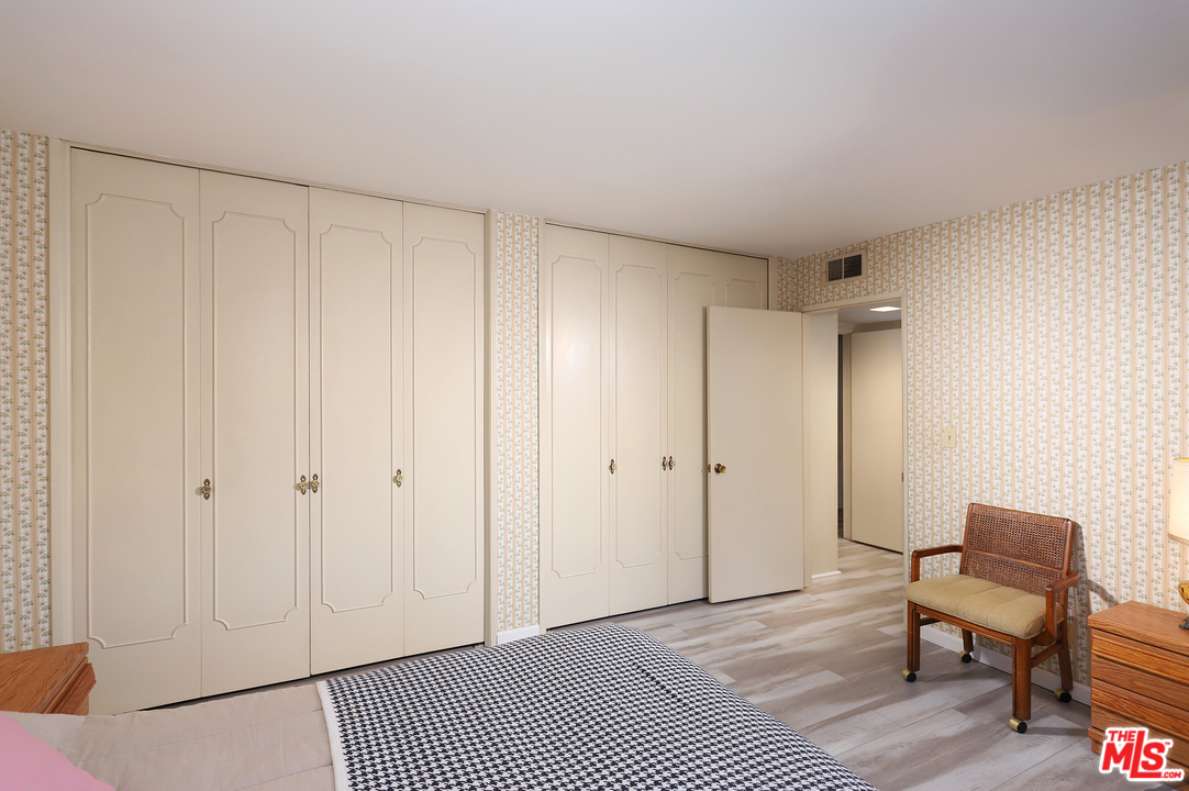 1401 Valley View Road, Unit 427 Glendale, CA 91202 - Photo 23 of 47