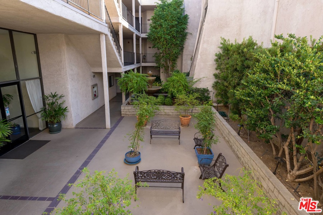 1401 Valley View Road, Unit 427 Glendale, CA 91202 - Photo 40 of 47