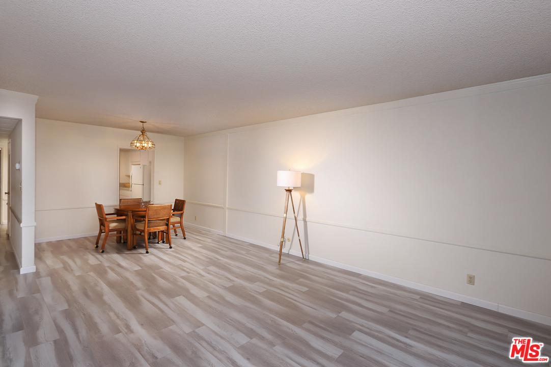 1401 Valley View Road, Unit 427 Glendale, CA 91202 - Photo 10 of 47