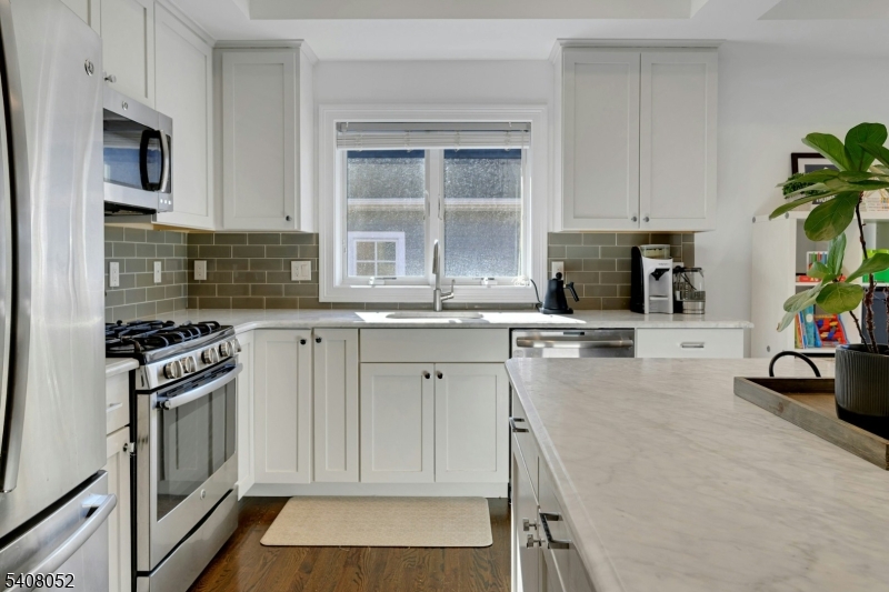 270 Main Street, Unit D Millburn, NJ 07041 - Photo 8 of 25