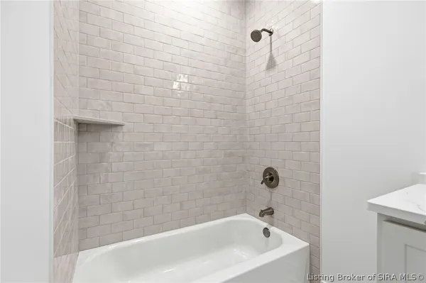 $579,900 | 120 Spangler Place, Jeffersonville, IN 47130