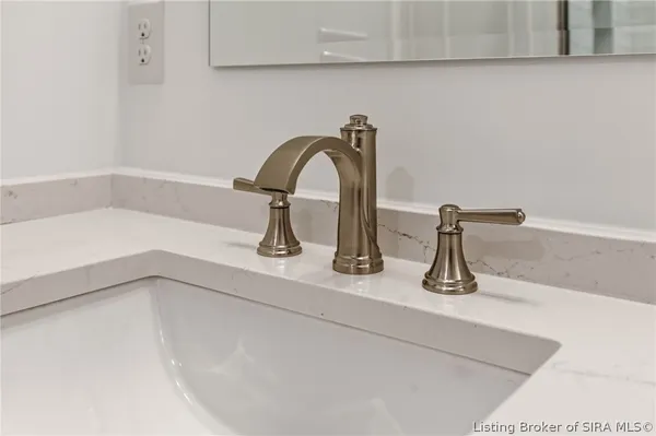 $579,900 | 120 Spangler Place, Jeffersonville, IN 47130