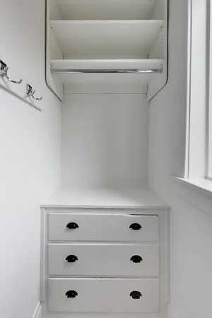 $2,900 | 2114 West Byron Street, Unit 1, Chicago, IL 60618