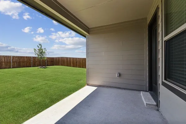 $316,990 | 295 Bright Alcove Court, Lavon, TX 75166