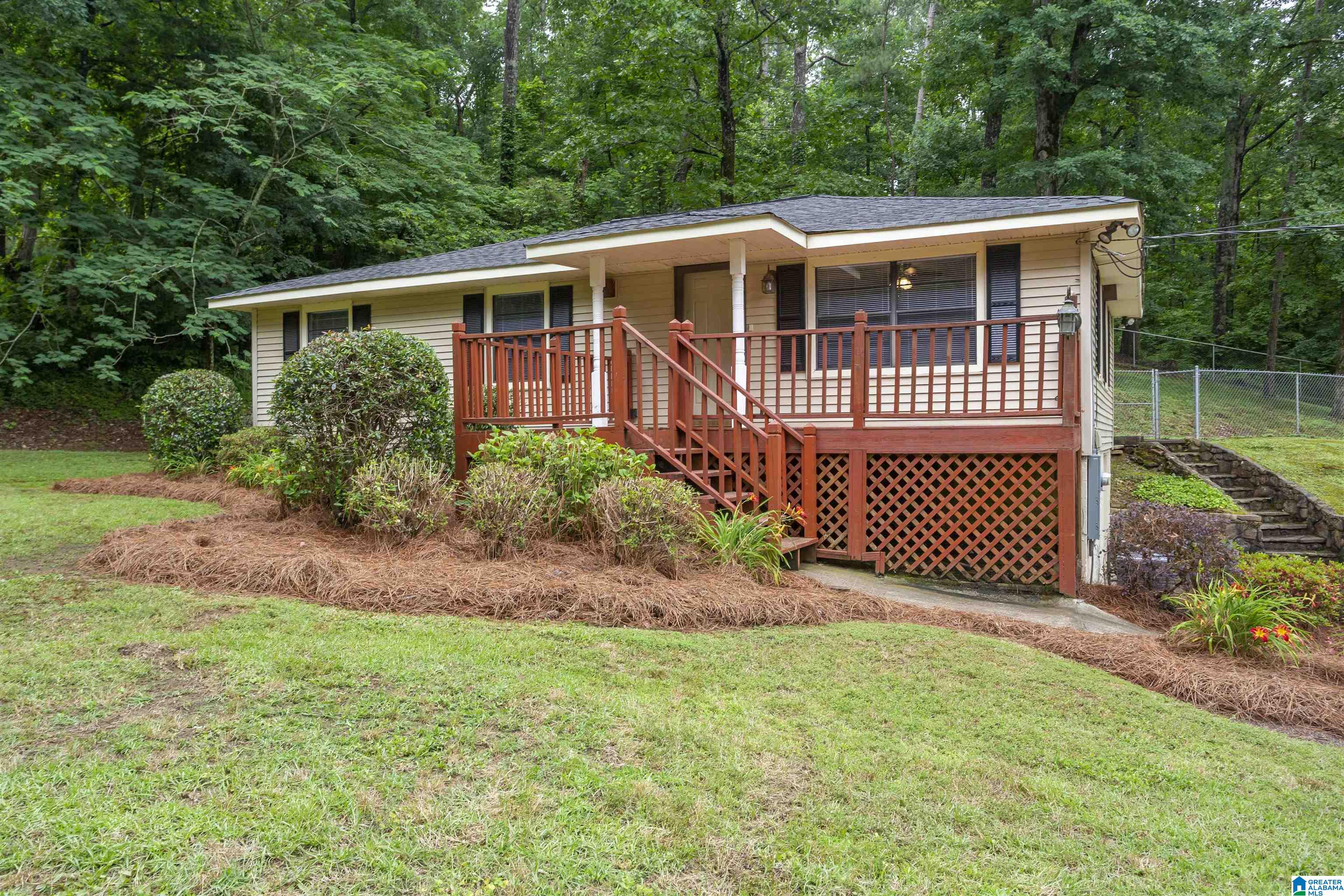 5813 Amber Hills Road Birmingham, AL 35210 - Photo 3 of 24