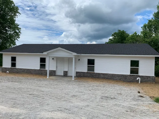 $1,095 | 1214 Mill Street, Unit A, Westmoreland, TN 37186