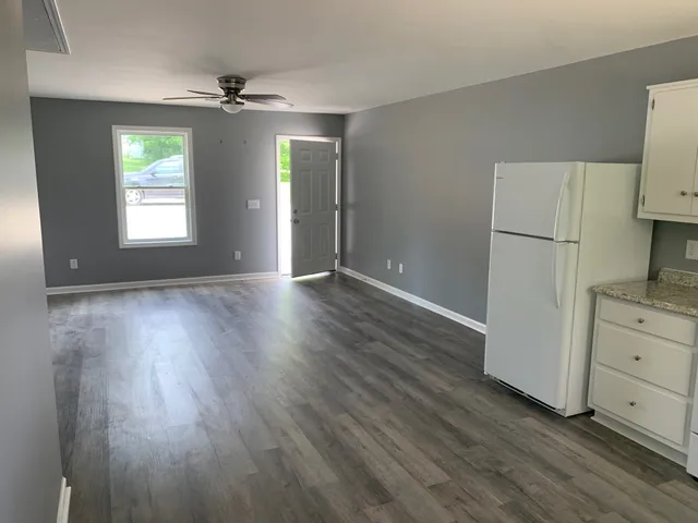 $1,095 | 1214 Mill Street, Unit A, Westmoreland, TN 37186