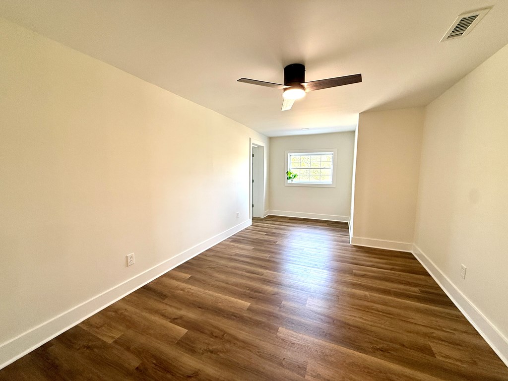 200 Cable Street Headland, AL 36345 - Photo 10 of 19