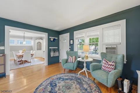 $825,000 | 154 Garfield Place, Maplewood, NJ 07040