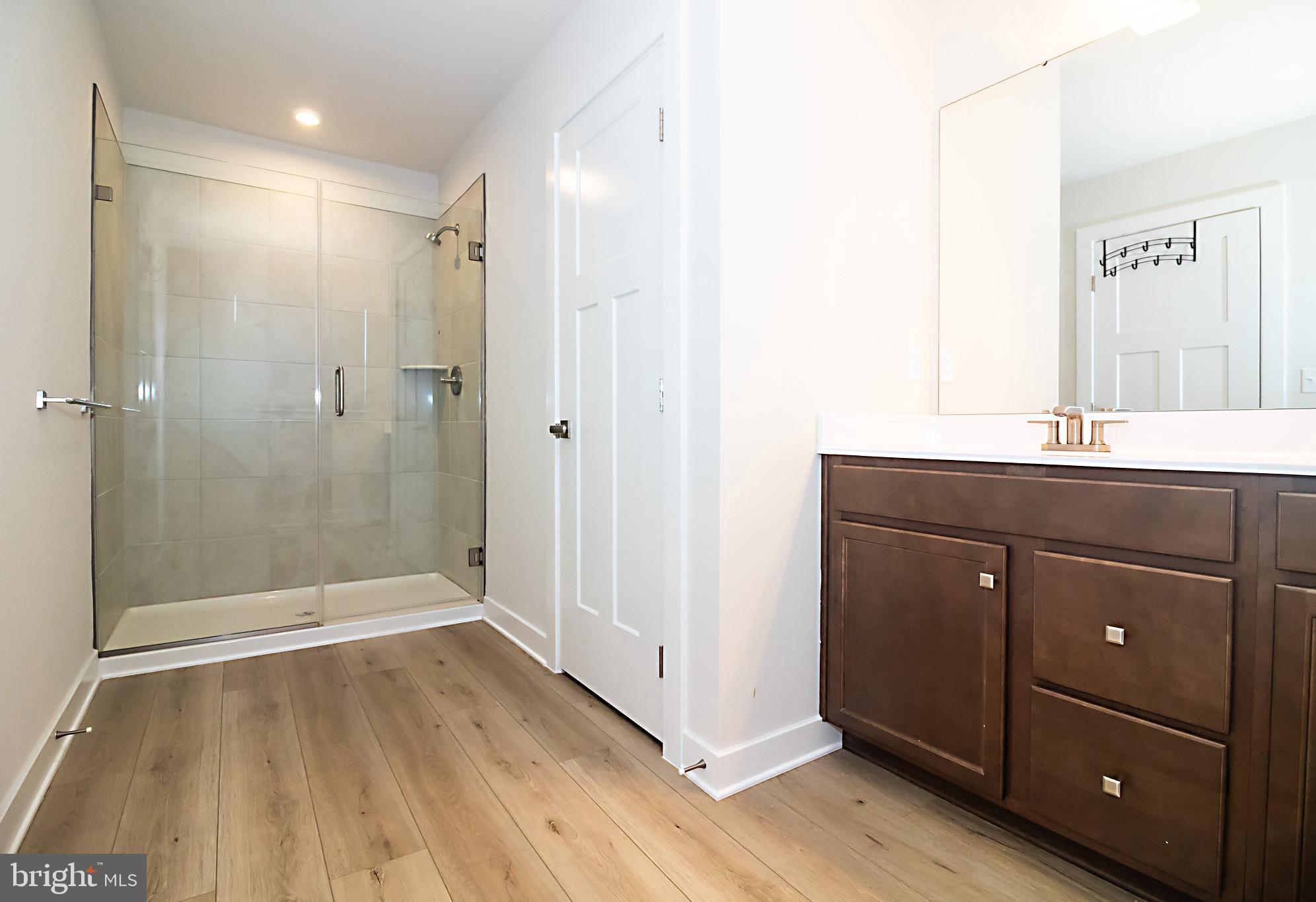 227 Merseyside Drive Swedesboro, NJ 08085 - Photo 33 of 41 Main Bathroom