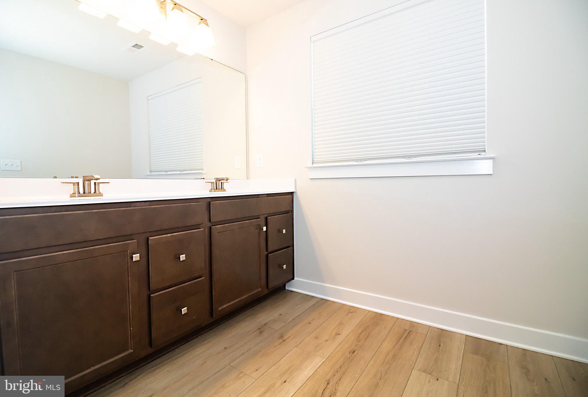 227 Merseyside Drive Swedesboro, NJ 08085 - Photo 34 of 41 Main Bathroom