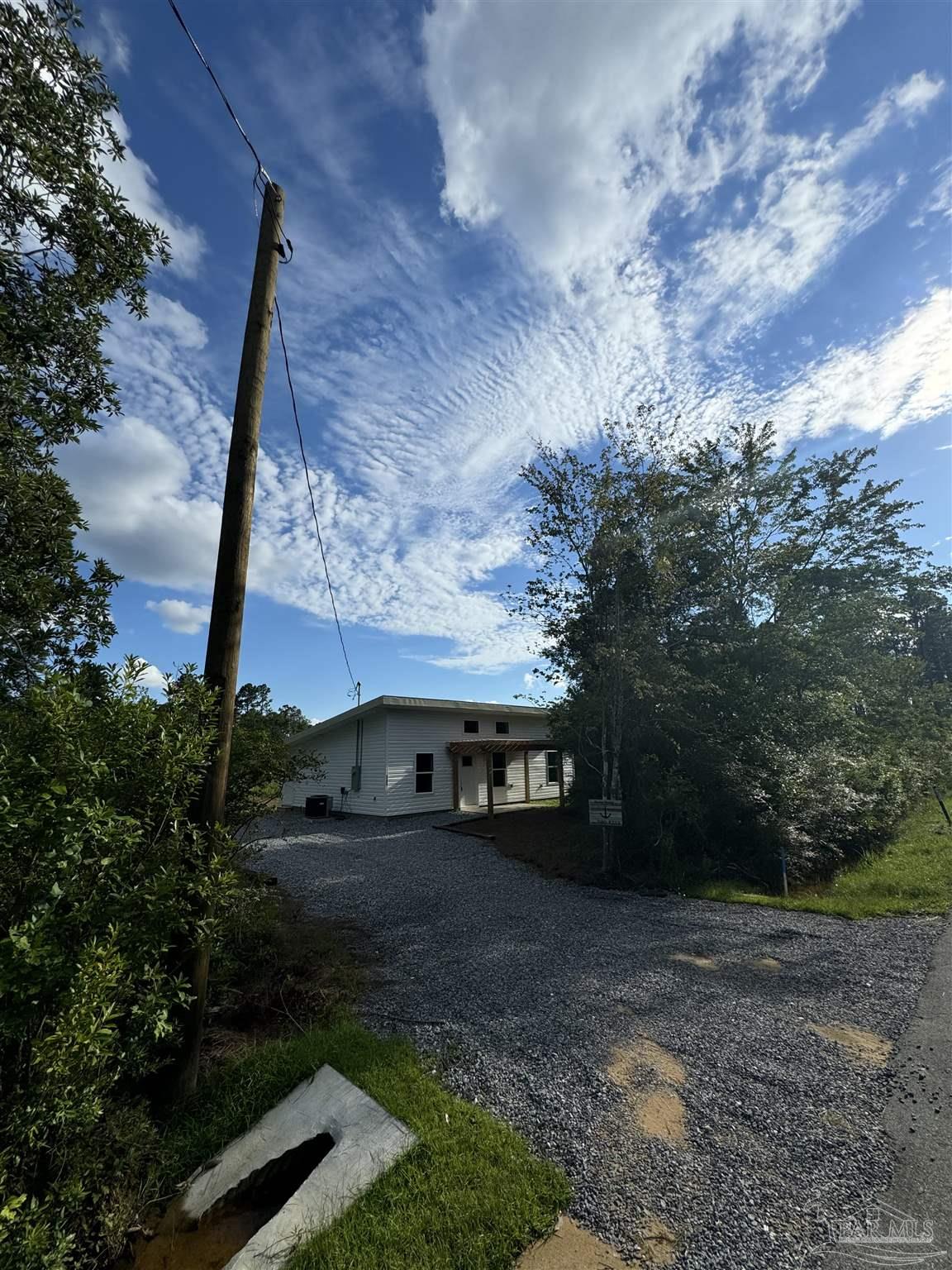 7159 Richard Lane Road Milton, FL 32583 - Photo 3 of 41 Gallery Image 3
