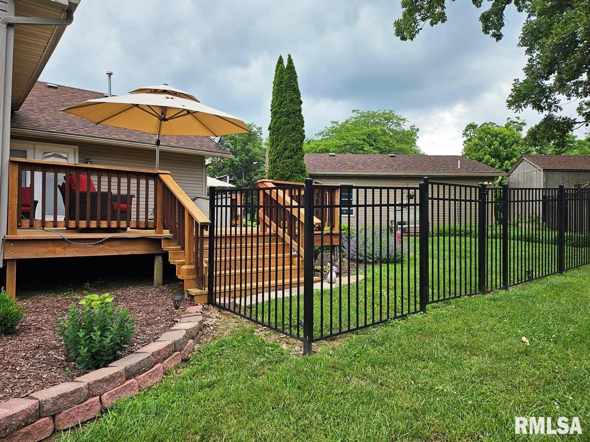 12720 Soaring Eagle Lane Shipman, IL 62685 - Photo 13 of 47